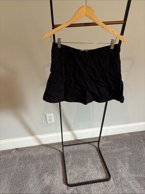 Abercrombie and Fit h skort